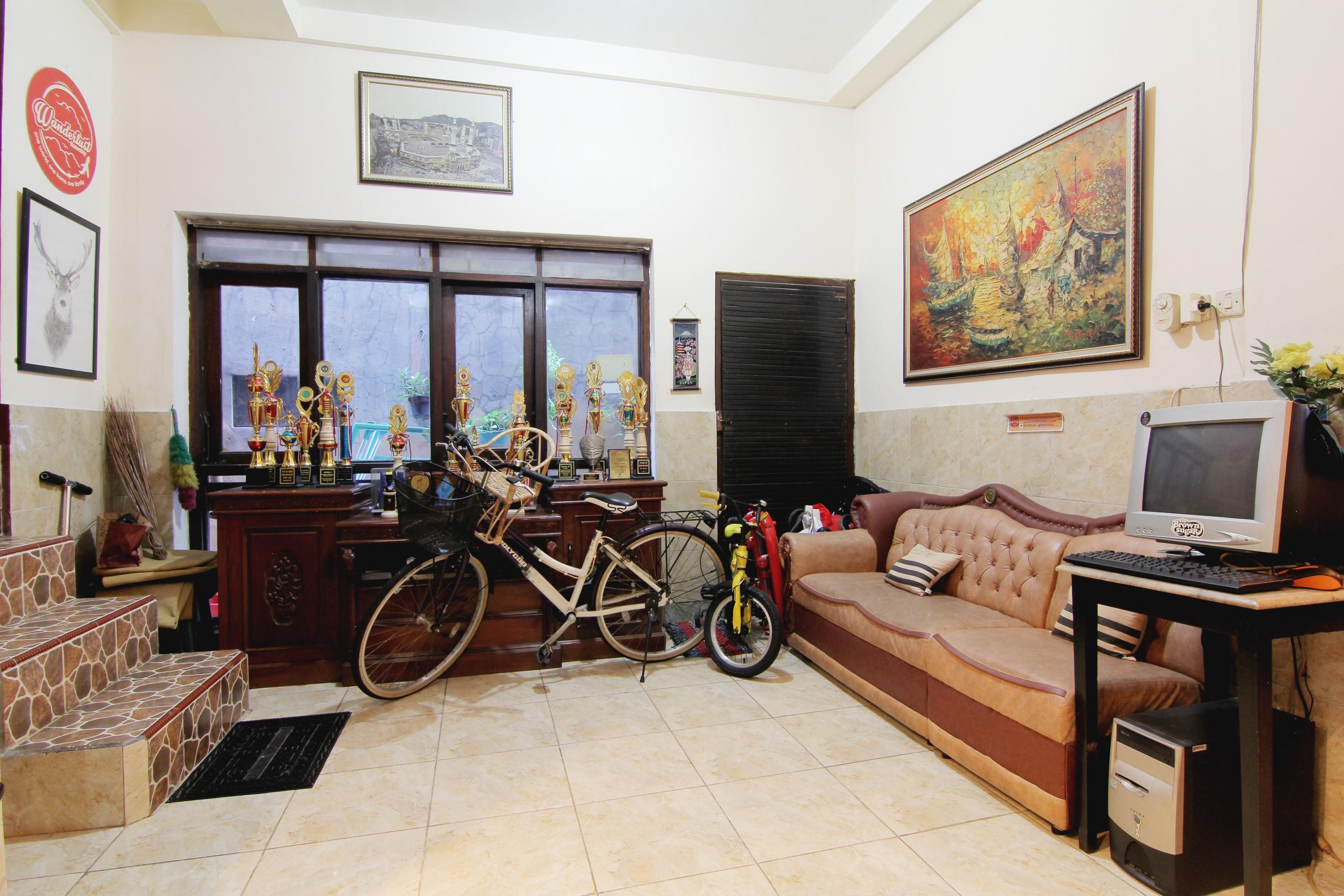 Wanderlust Homestay Yogyakarta Exterior photo