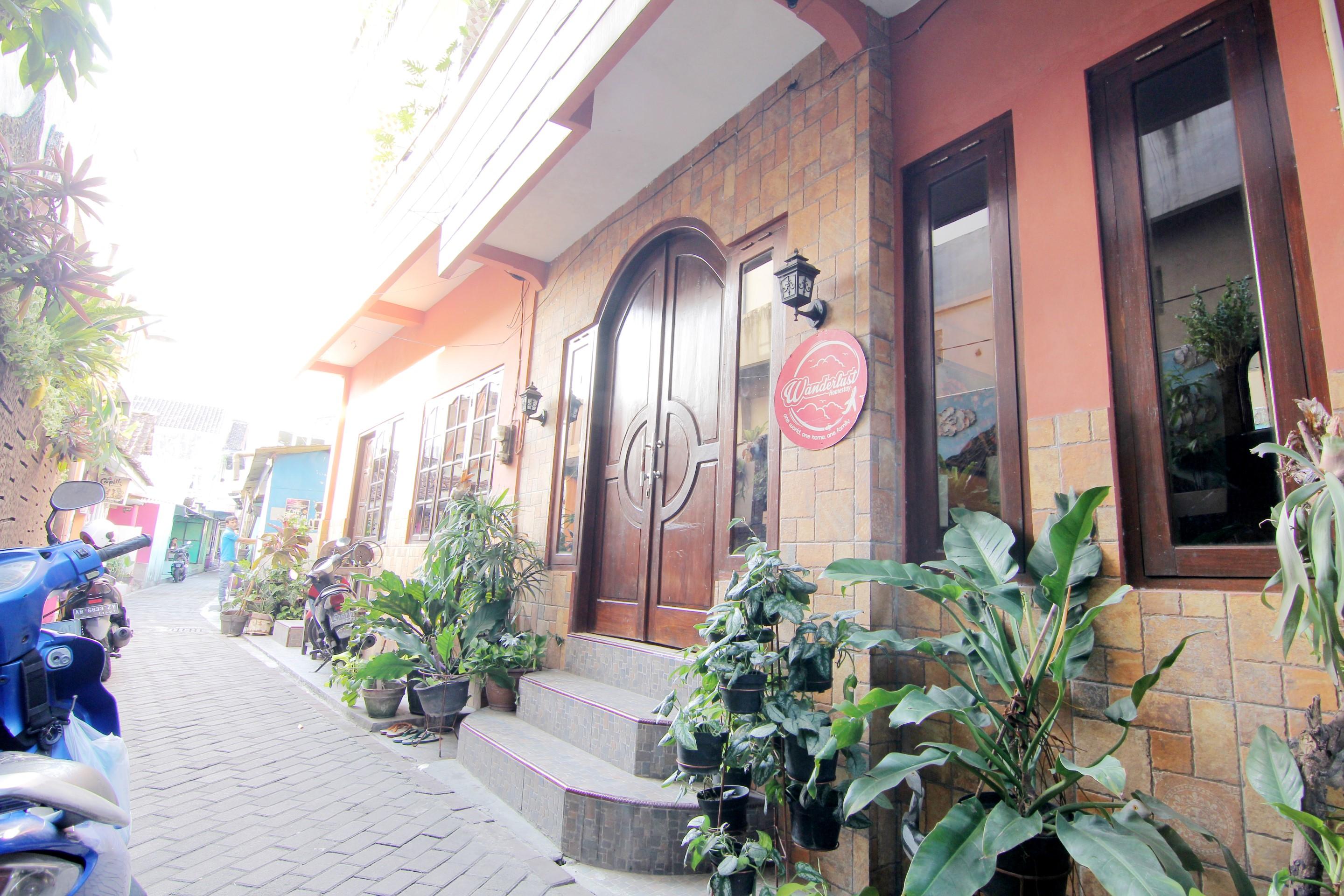 Wanderlust Homestay Yogyakarta Exterior photo