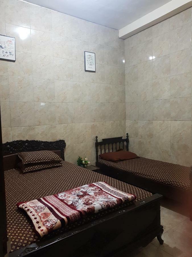 Wanderlust Homestay Yogyakarta Exterior photo